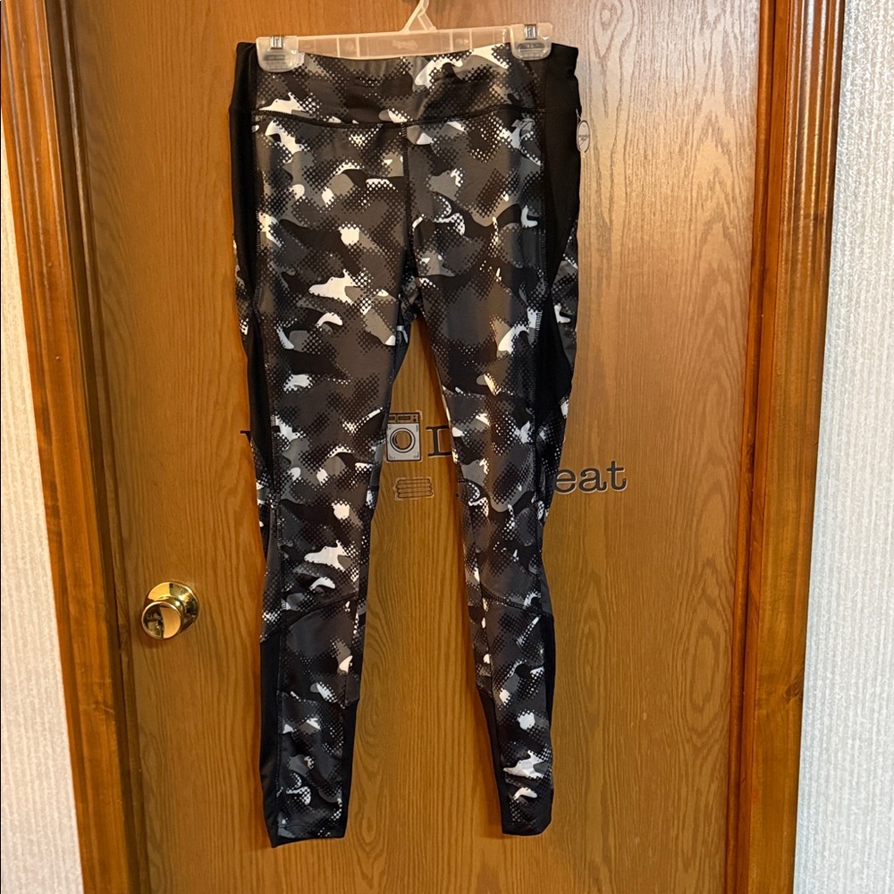 Avia Black and White Camouflage Leggings